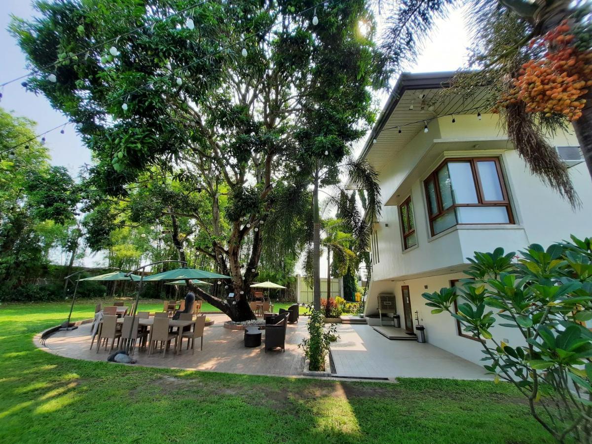 Estancia De Lorenzo Tarlac Exterior foto