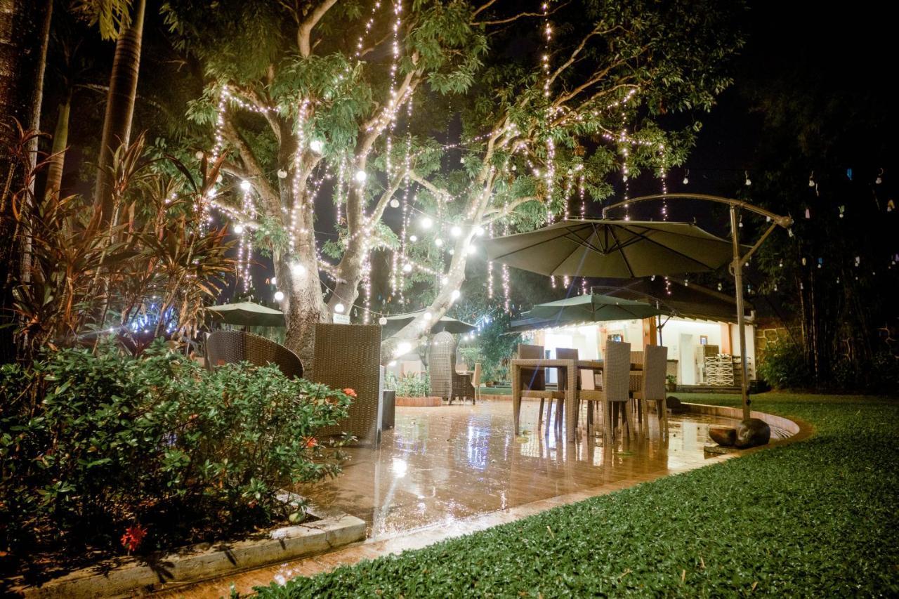 Estancia De Lorenzo Tarlac Exterior foto